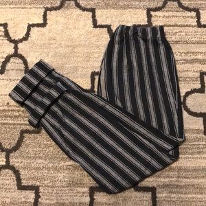Brandy Melville Striped Tildens